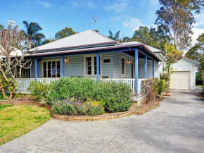 The Lakes Cottage, Tea Gardens